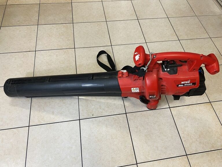 ODKURZACZ OGRODOWY MTD BV3100