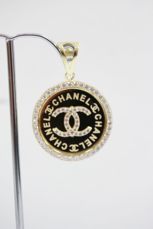 ZŁOTO NOWE 585 ZAWIESZKA CHANEL 4,79G