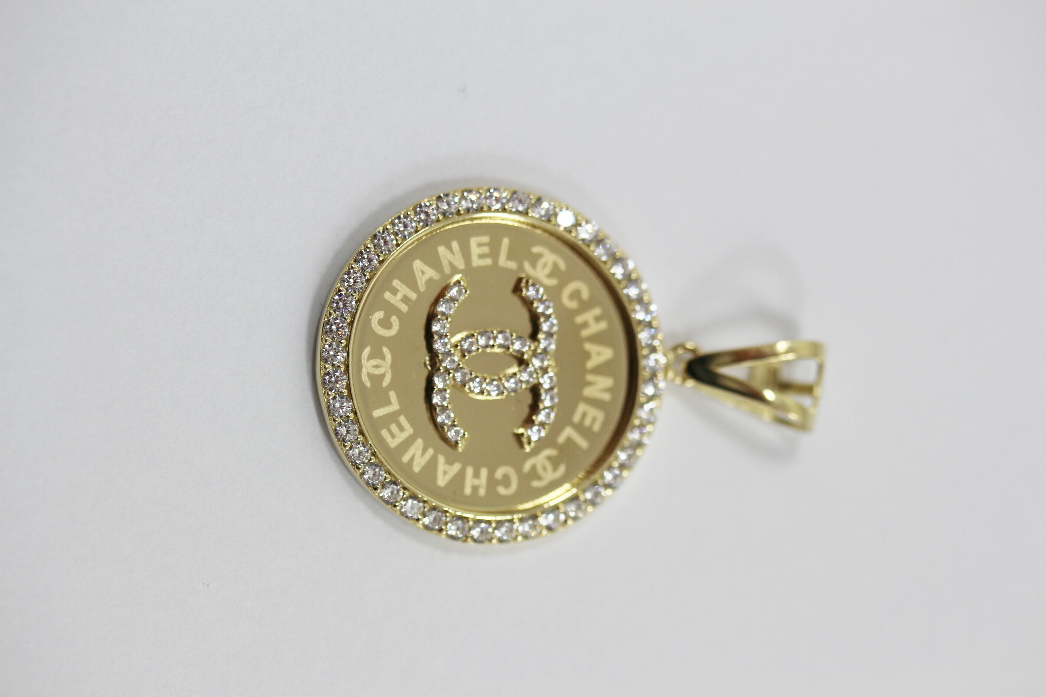 zloto-nowe-585-zawieszka-chanel-479g-kamien-bez-kamienia