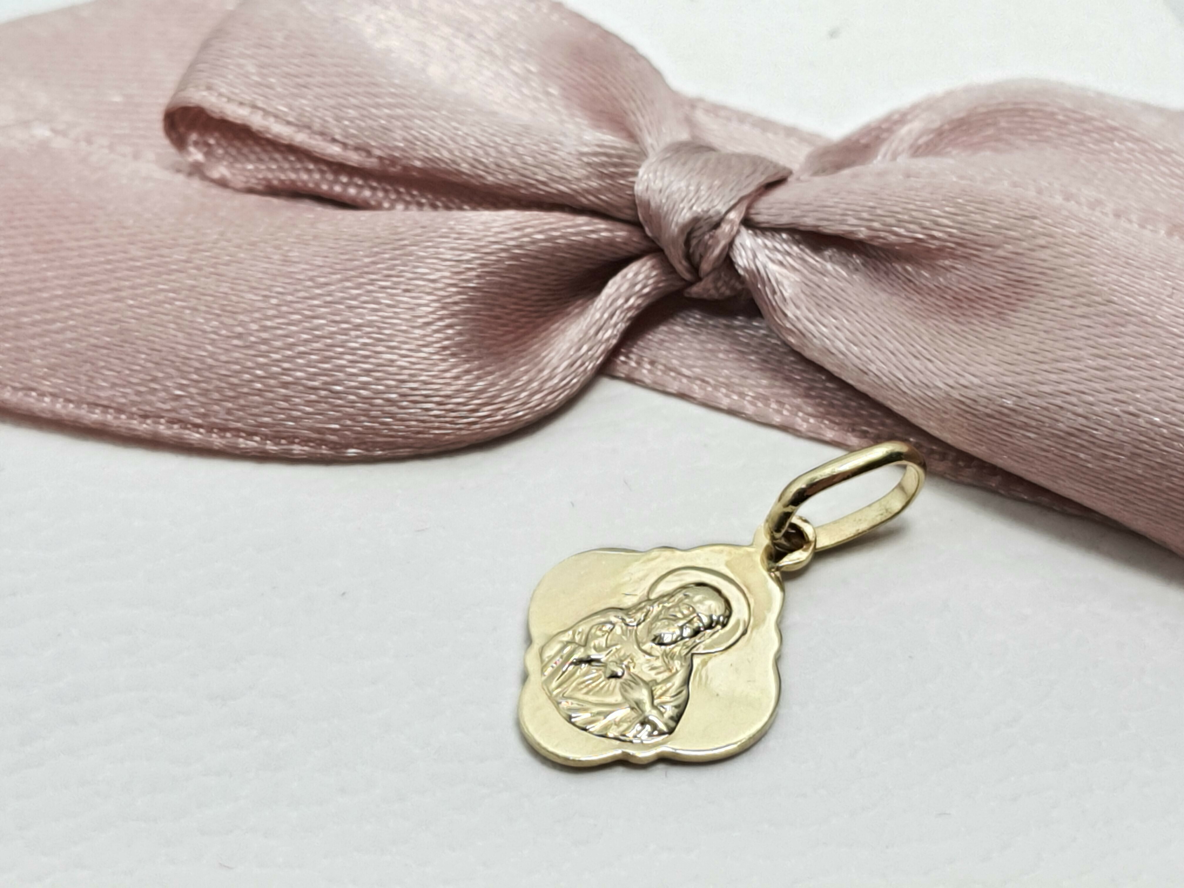 nowa-zlota-zawieszka-matka-boska-585-079g-cechy-207006-4