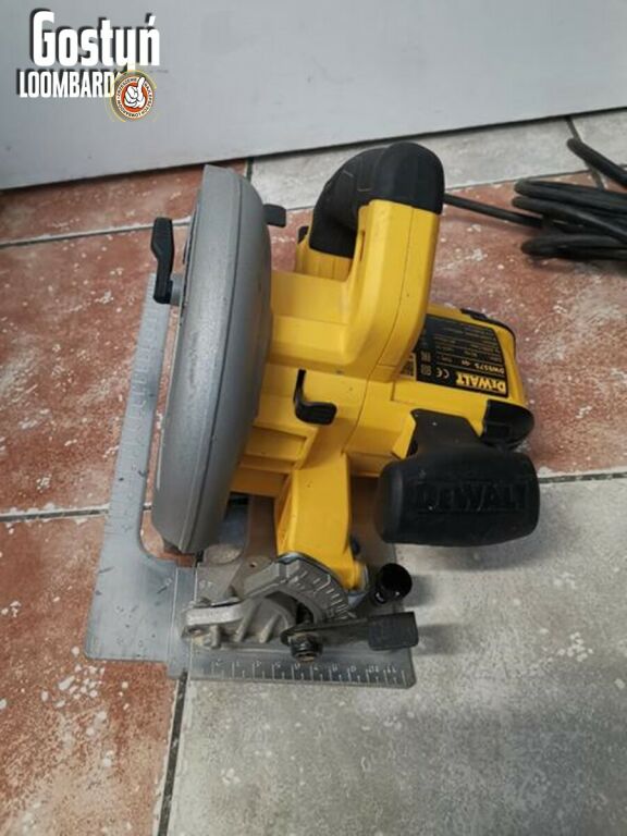 PILARKA TARCZOWA DEWALT DWE575-QS