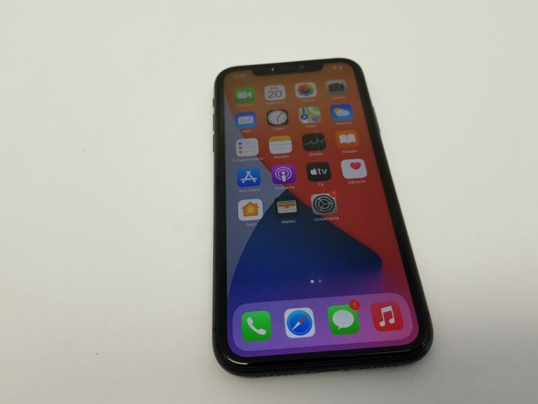 APPLE IPHONE 11 64GB BLACK