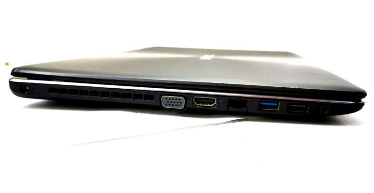 LAPTOP ASUS X550C
