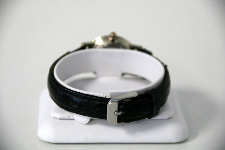 ZEGAREK Z NAPISEM VACHERON CONSTANTIN SPRAWNY