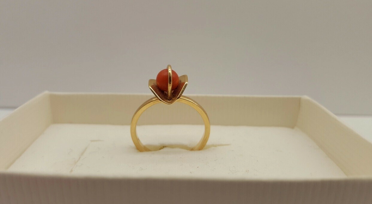 zloty-pierscionek-z-koralem-585-henryka-poboznego-26e-trzebnica