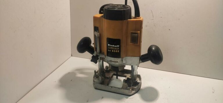 FREZARKA EINHELL BOF 850E 1020W