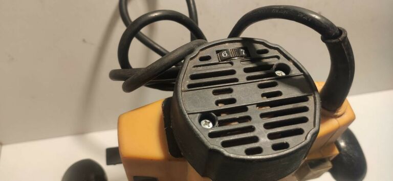 FREZARKA EINHELL BOF 850E 1020W