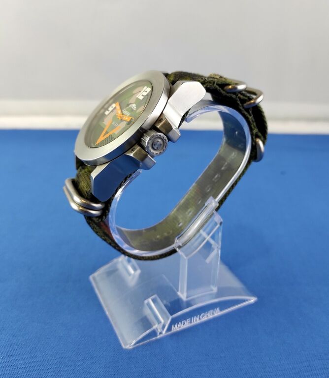 ZEGAREK MORPHEUS M1A2 STAL/SZAFIR