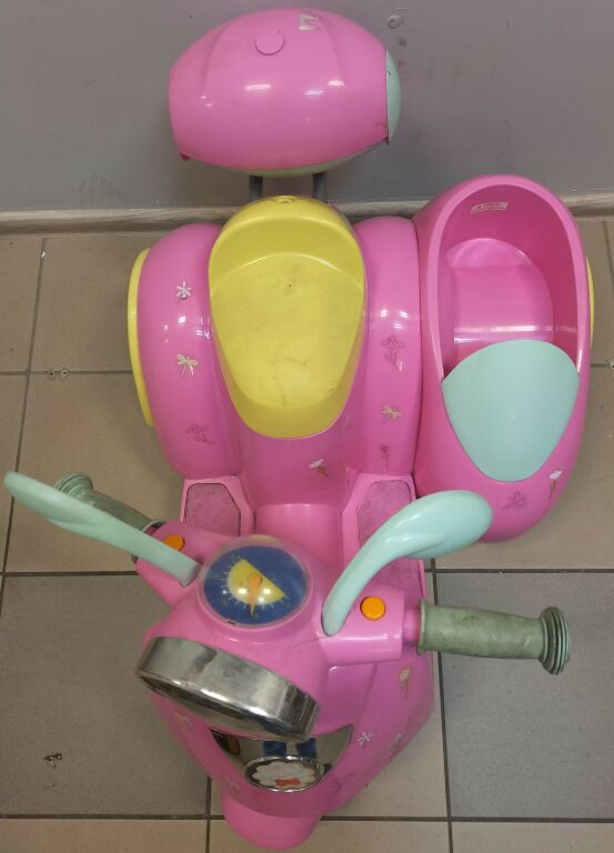 ŚWINKA PEPPA SKUTER MOTOR ELEKTRYCZNY 6V CE