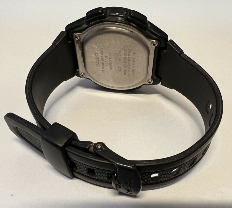 ZEGAREK CASIO W -756