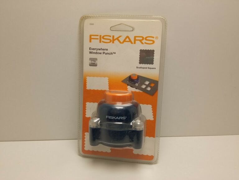 DZIURKACZ FISKARS EVERYWHERE WINDOW PUNCH