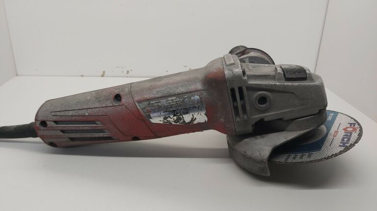 szlifierka-katowa-milwaukee-stan-11323-2