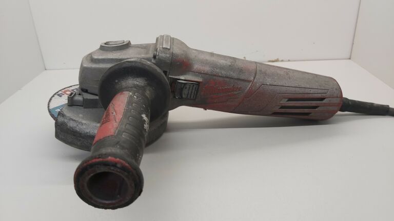 szlifierka-katowa-milwaukee-ean-gtin-4002395260898