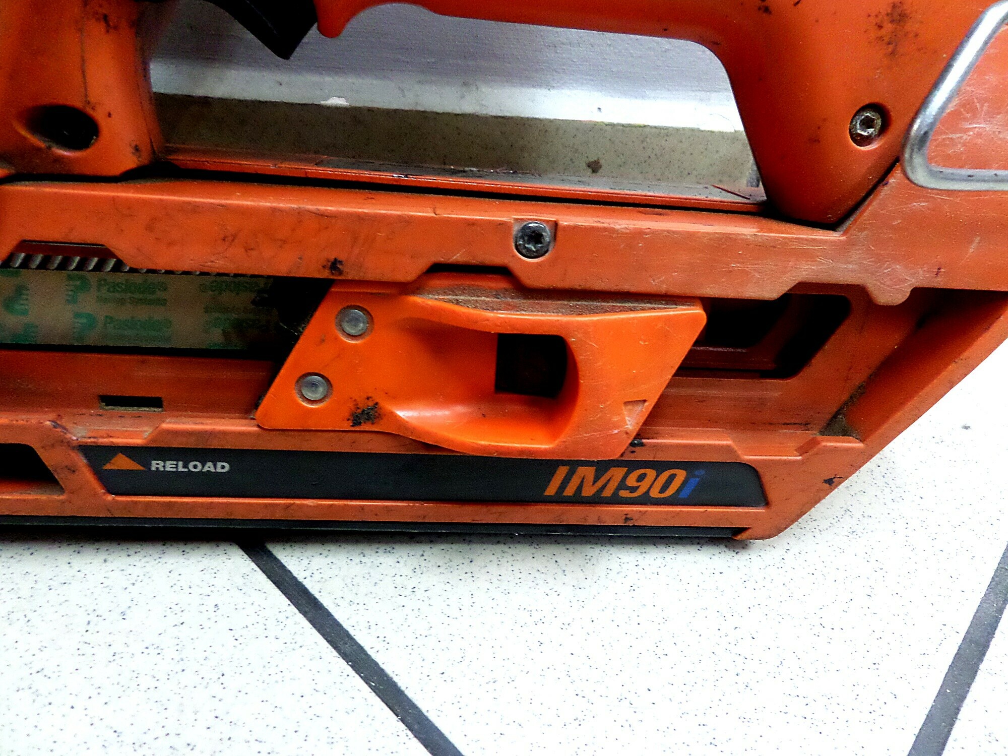 gwozdziarka-paslode-im90i-ean-gtin-3439510197103