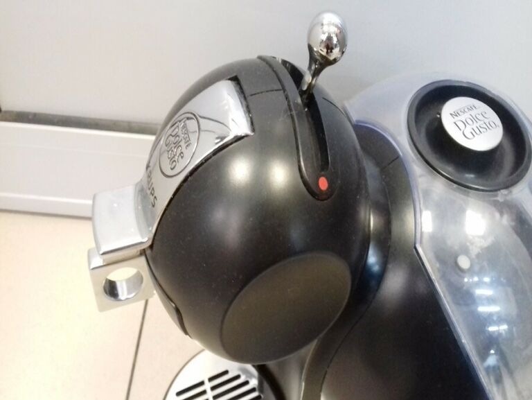 EXPRESS NESCAFE DOLCE GUSTO