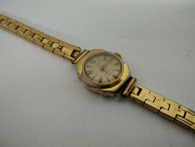 zegarek-damski-czajka-16-kamieni-orla-42-pabianice