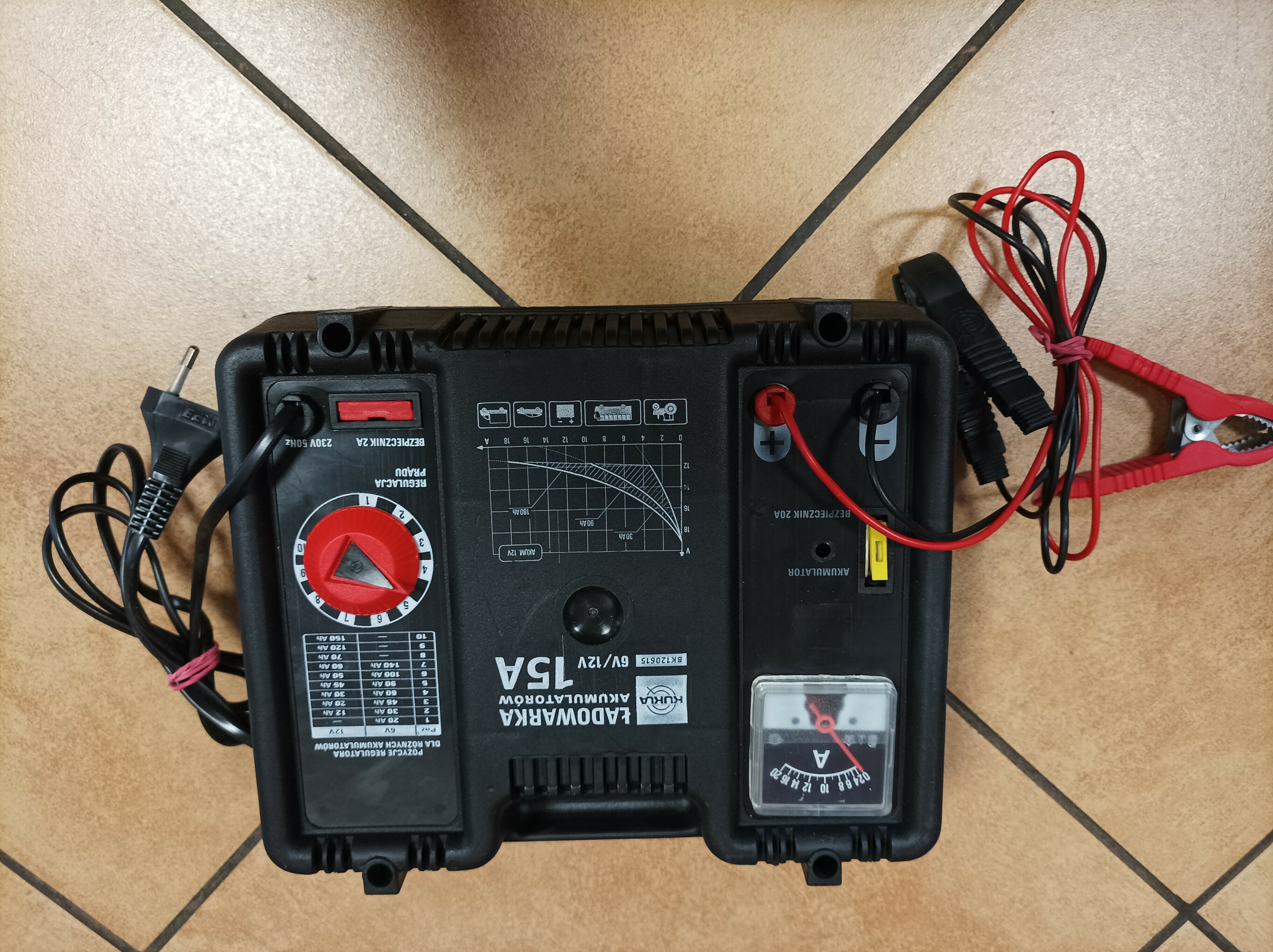 prostownik-kukla-bk-120615-6v12v-15a-stan-uzywany