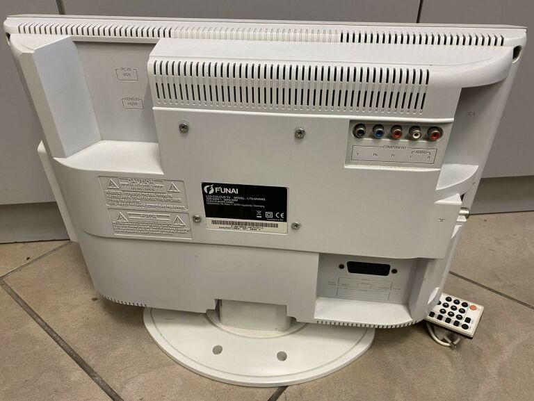 TELEWIZOR 19" FUNAI LT6-M19WB