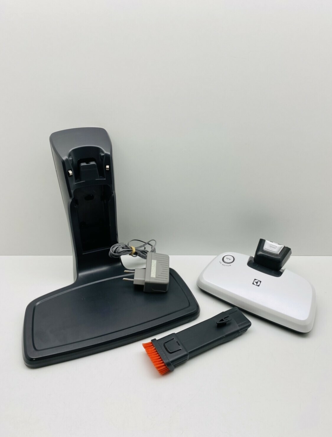 odkurzacz-electrolux-ergorapido-eer7allergy-gw-praca-na-mokro-nie