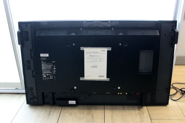 MONITOR PRZEMYSŁOWY NEC MULTISYNC P462 - 46 LCD