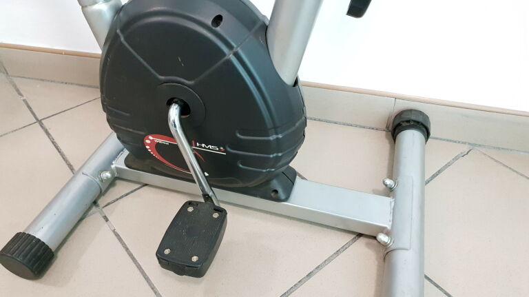 rower-stacjonarny-hms-w2152-rodzaj-mechaniczny