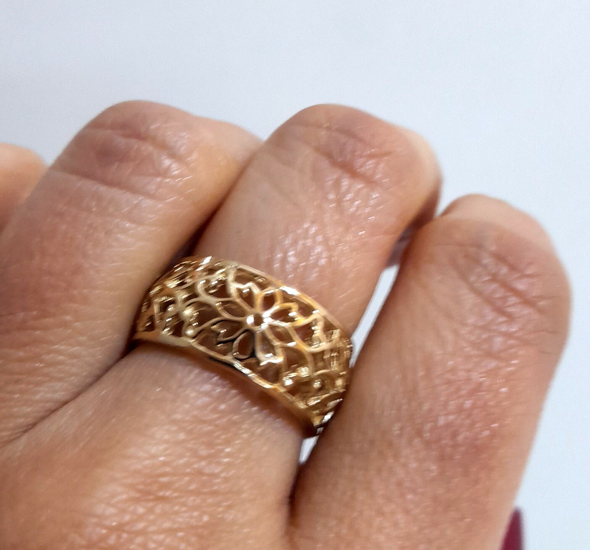 azurowa-obraczka-kwiatki-r16-material-zloto