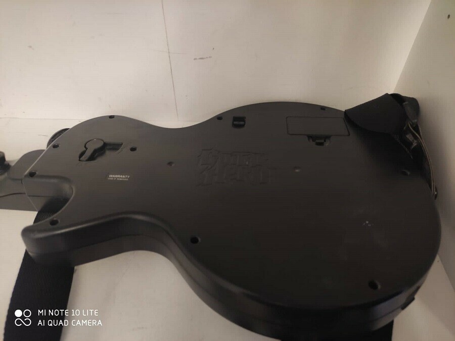 gitara-do-playstation-3-hero-producent-activision