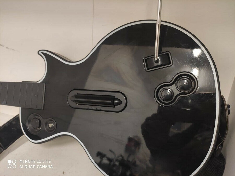 gitara-do-playstation-3-hero-kod-producenta-000