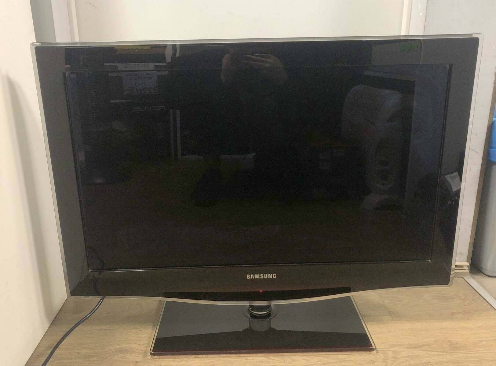 tv-samsung-le32b651t3w-odbior-osobisty-opis-stan-uszkodzony