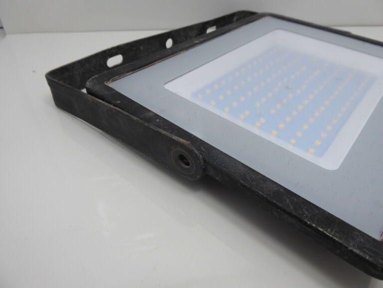 LAMPA LED BUDOWLANA