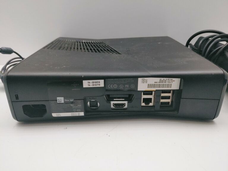 konsola-xbox-360-pad-wroclaw-dysk-wbudowana-pamiec-brak