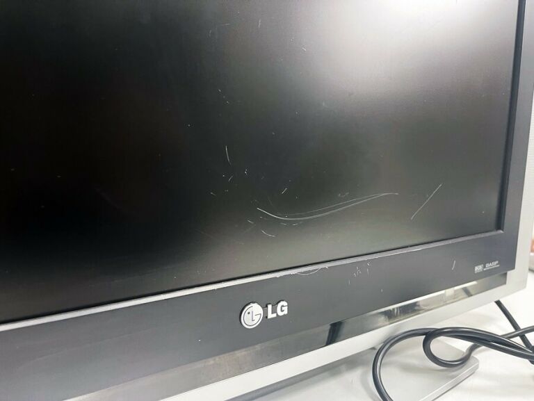 TELEWIZOR LG RZ-27LZ55 LCD 32