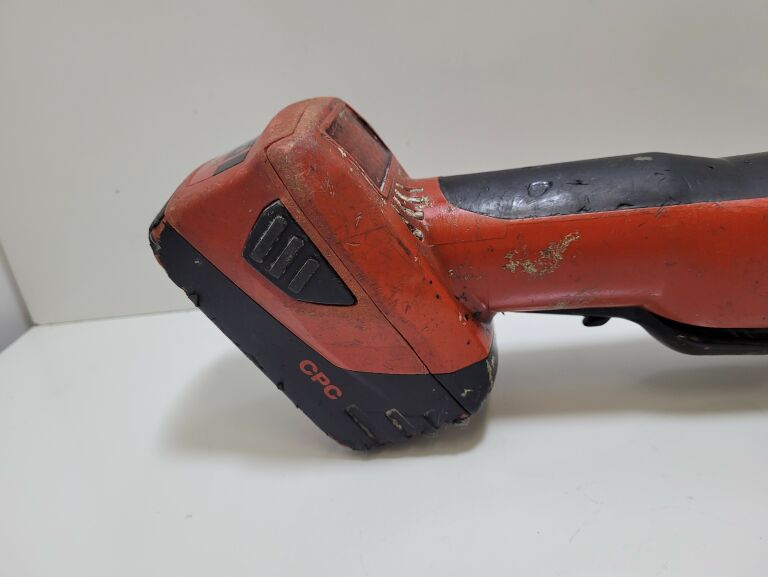 AKUMULATOROWA SZLIFIERKA KĄTOWA HILTI AG 125-A22