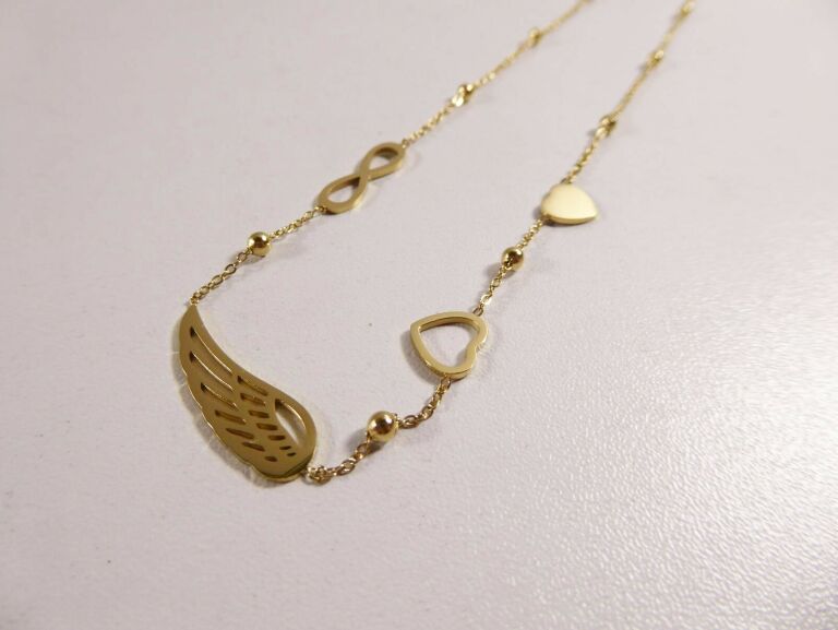 kobieca-celebrytka-naszyjnik-stalowa-stan-powystawowy