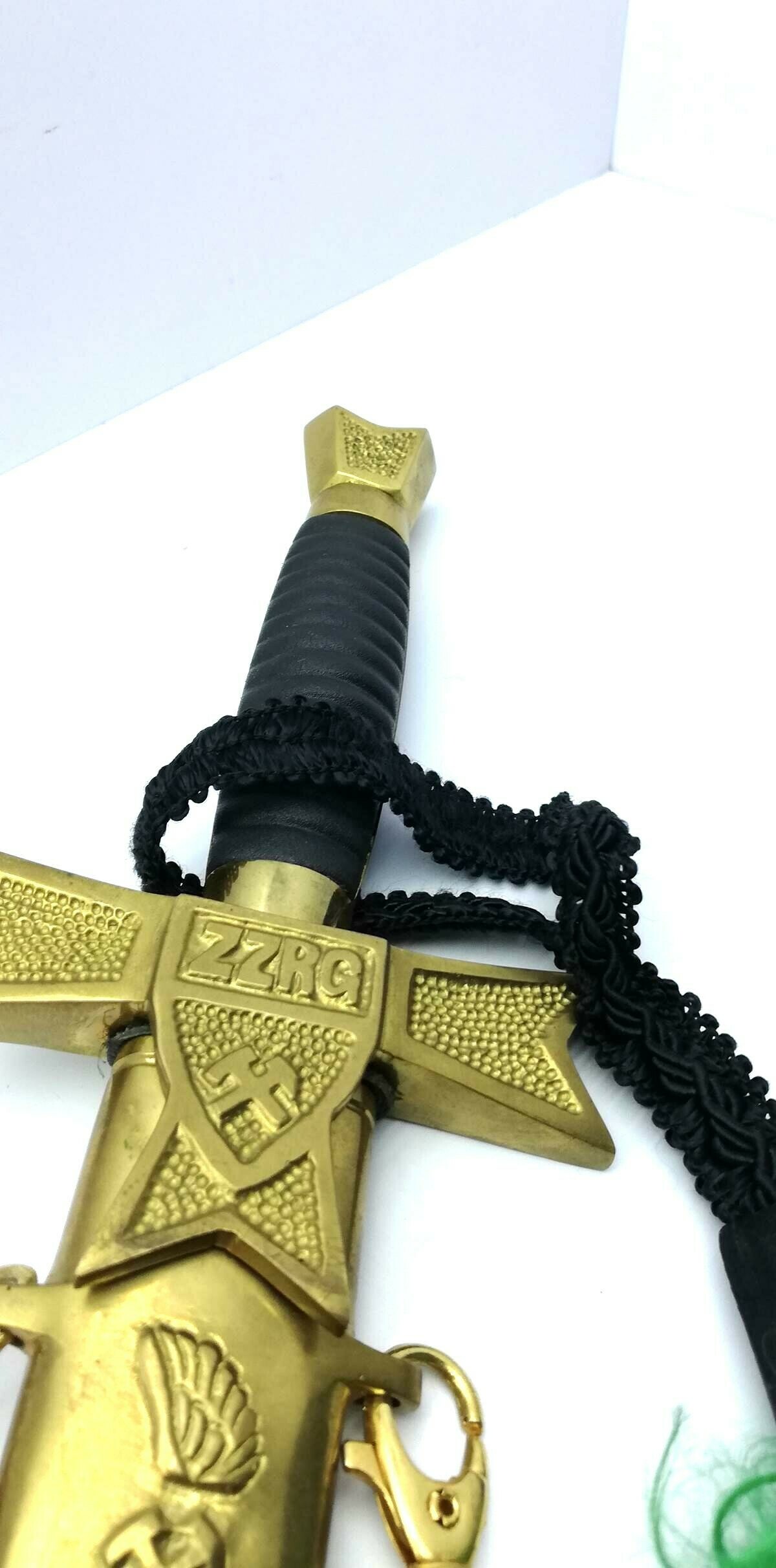 kordzik-zzrg-etui-okres-brak-informacji