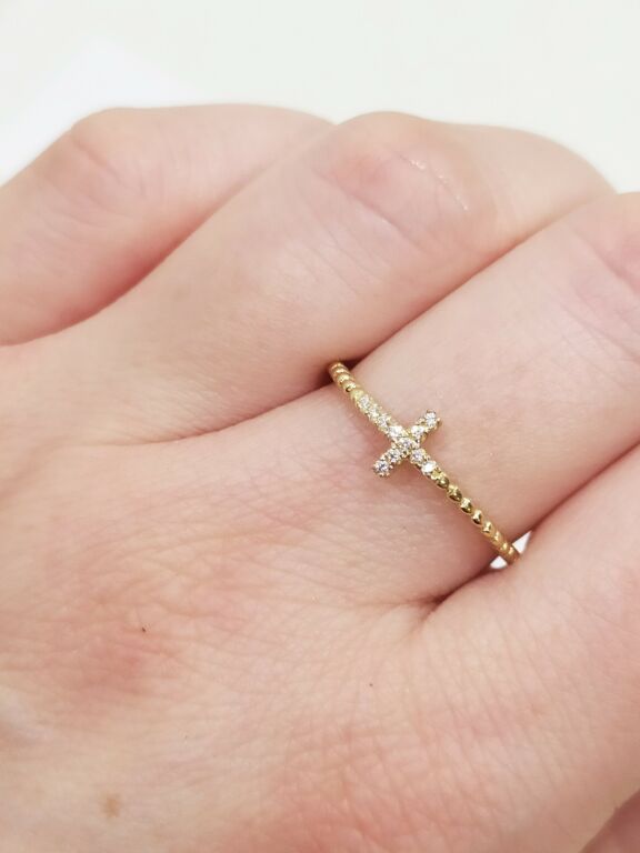 zloty-pierscionek-krzyzyk-z-cyrkoniami-585-material-15835-2