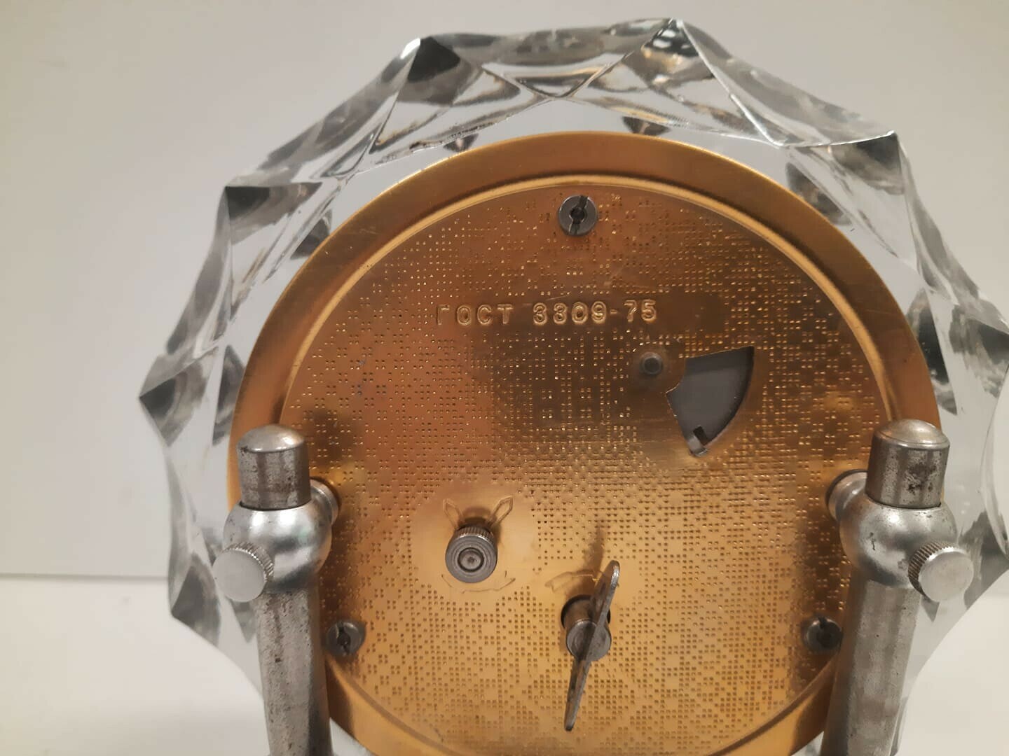 zegar-w-krysztale-majak-made-in-ussr-okazja-stan-nie-wymaga-renowacji