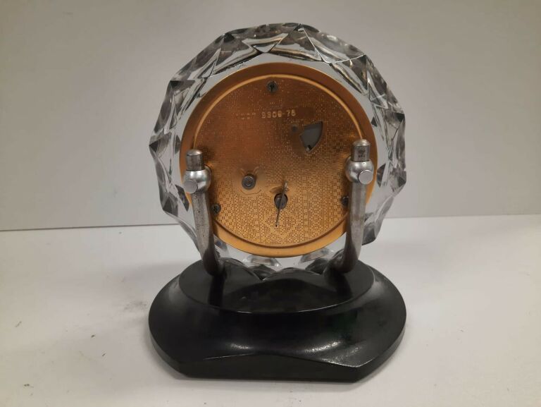 zegar-w-krysztale-majak-made-in-ussr-okazja-stan-nie-wymaga-renowacji