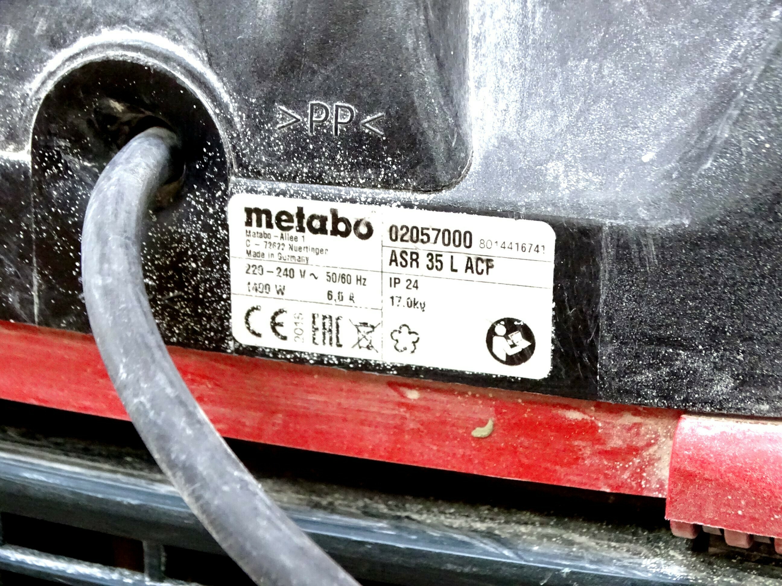 odkurzacz-budowlany-metabo-asr-35l-acp-pojemnosc-zbiornika-35