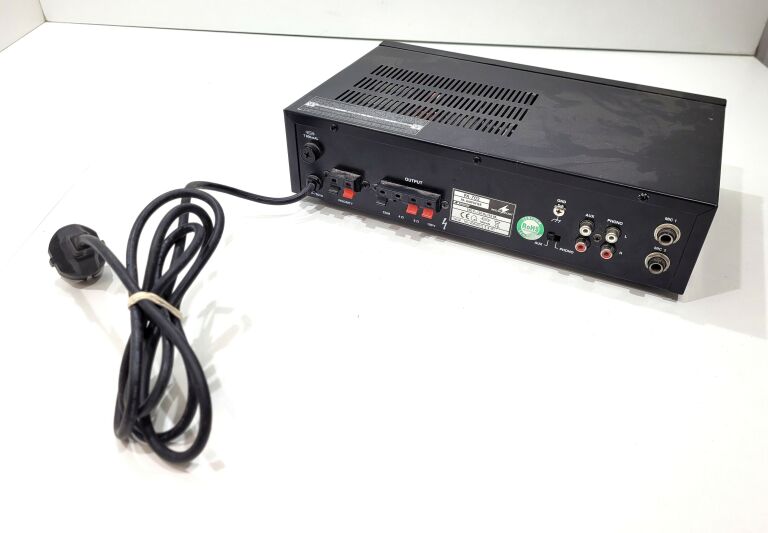 WZMACNIACZ MONACOR PA-702