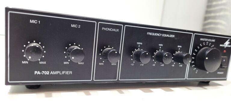 WZMACNIACZ MONACOR PA-702