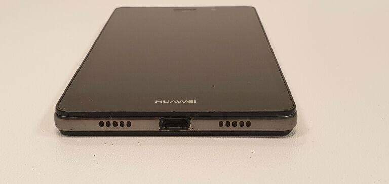 TELEFON HUAWEI P8 LITE