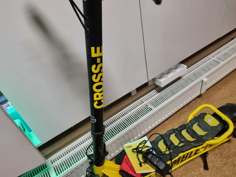 HULAJNOGA DUCATI CROSS-E 500W GWARANCJA