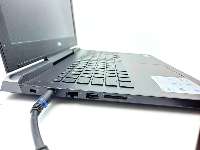 EKSTRA LAPTOP GAMINGOWY DELL G5 5587 I7 128GB