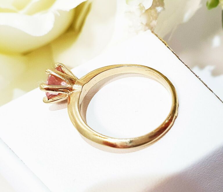 pierscionek-rozowe-odstajace-oczko-r13-kamien-cyrkonia