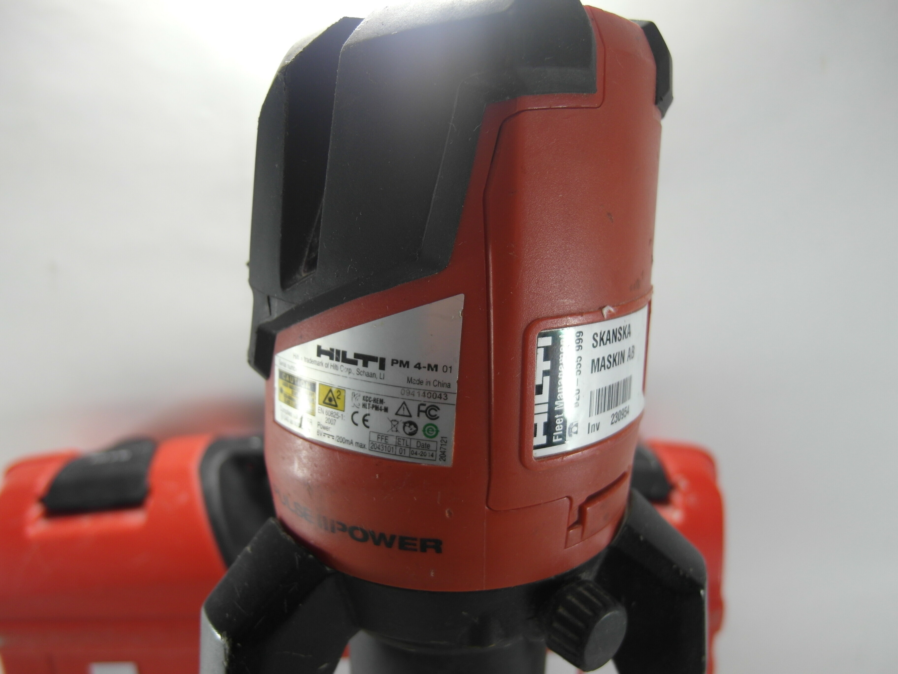 laser-wieloliniowy-hilti-pm-4-m-statyw-walizka-maksymalny-zasieg-pracy-100