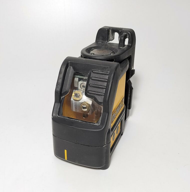 LASER KRZYŻOWY DEWALT DW088