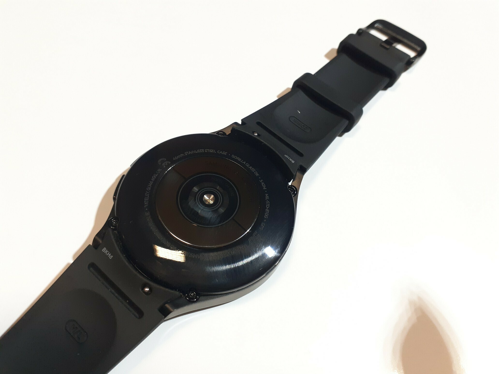 smartwach-samusng-galaxy-watch-4-classic-ean-gtin-0887276550909