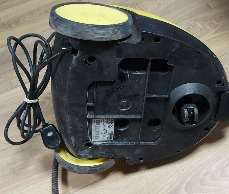 PAROWNICA KARCHER SC 1202