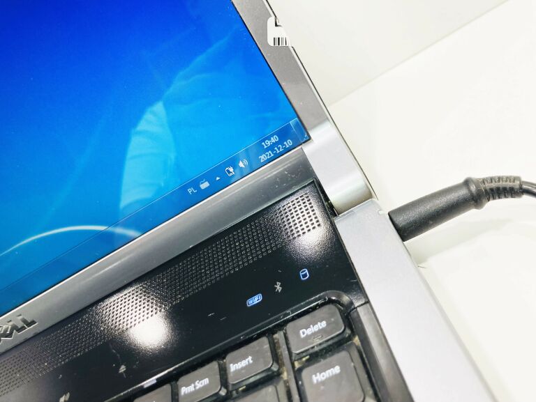 LAPTOP DELL PP33L